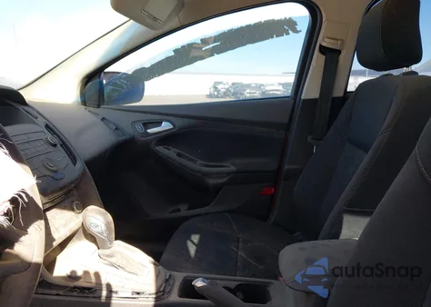 2018 Ford Focus Se z USA, uszkodzony, nr VIN 1FADP3FE6JL241214